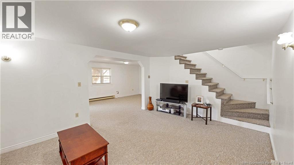 28 Kenneth Drive - 29