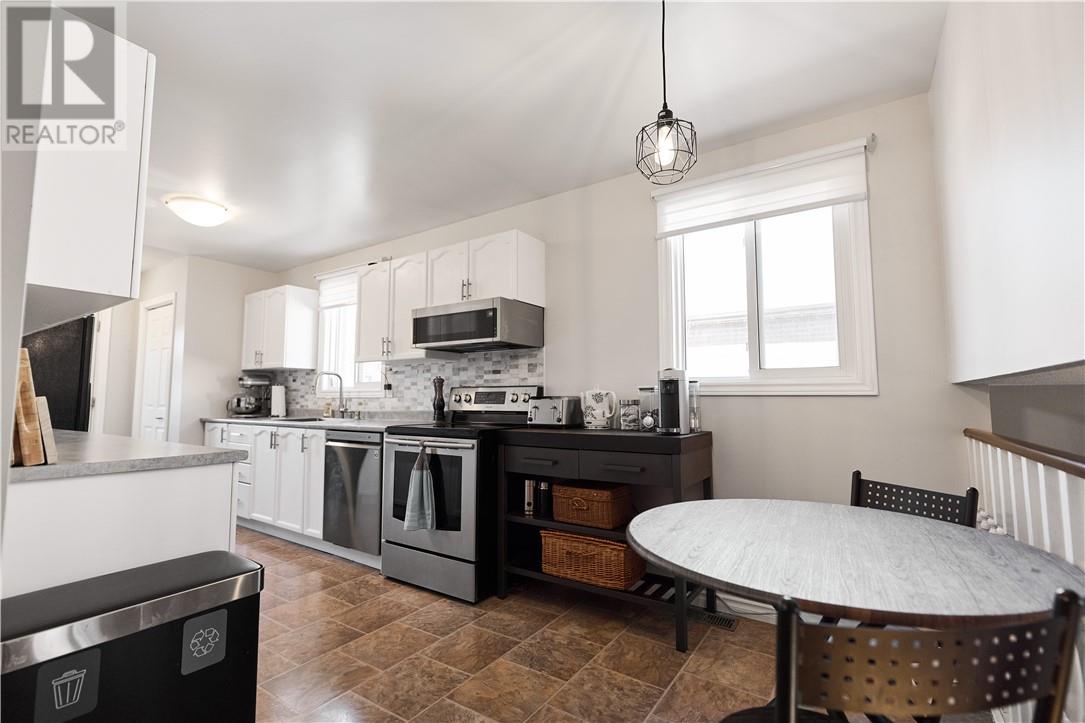 141 Plumtree Crescent, Sudbury, Ontario, P3B4G6 — Photo 10
