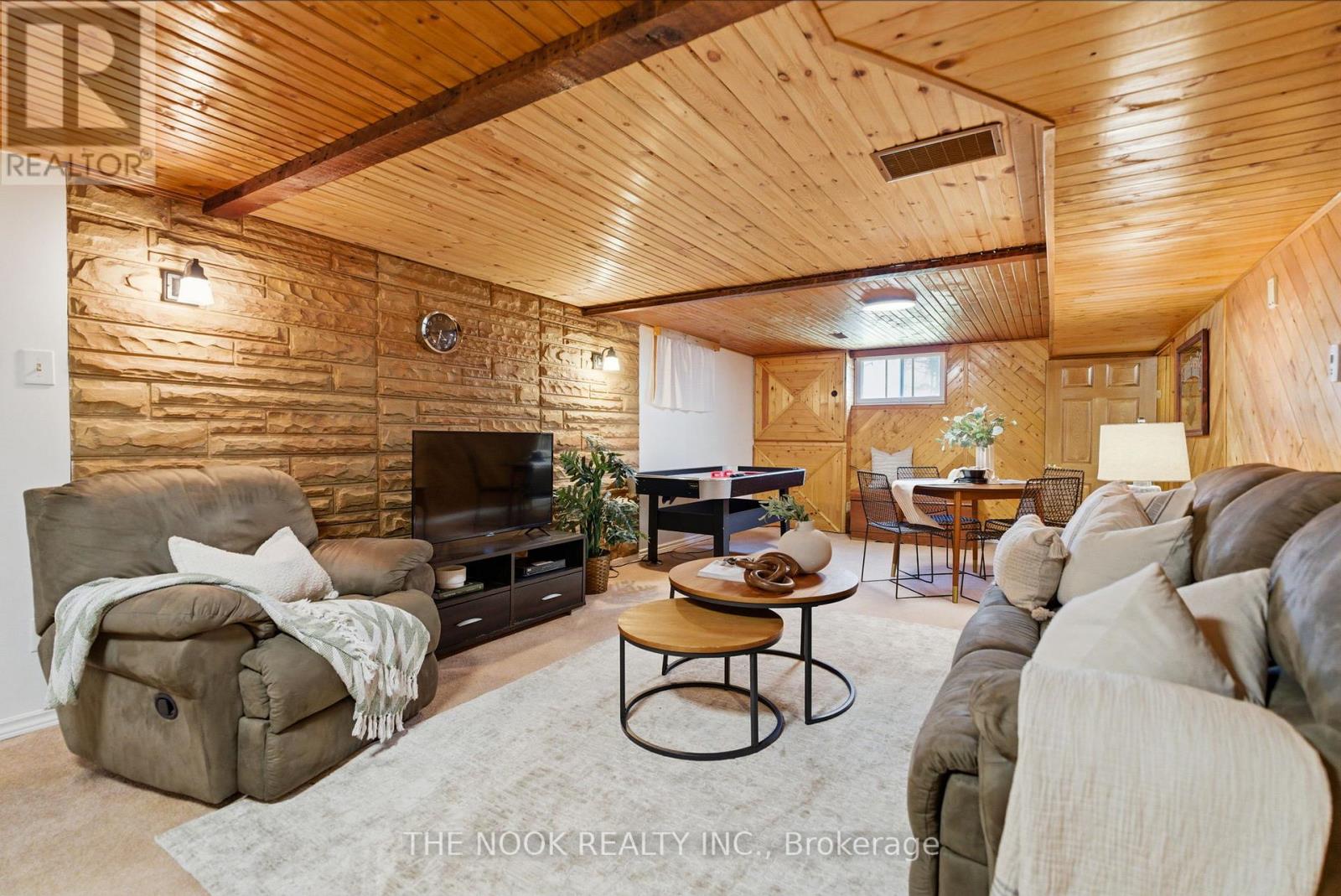 201 SKI HILL ROAD - 30