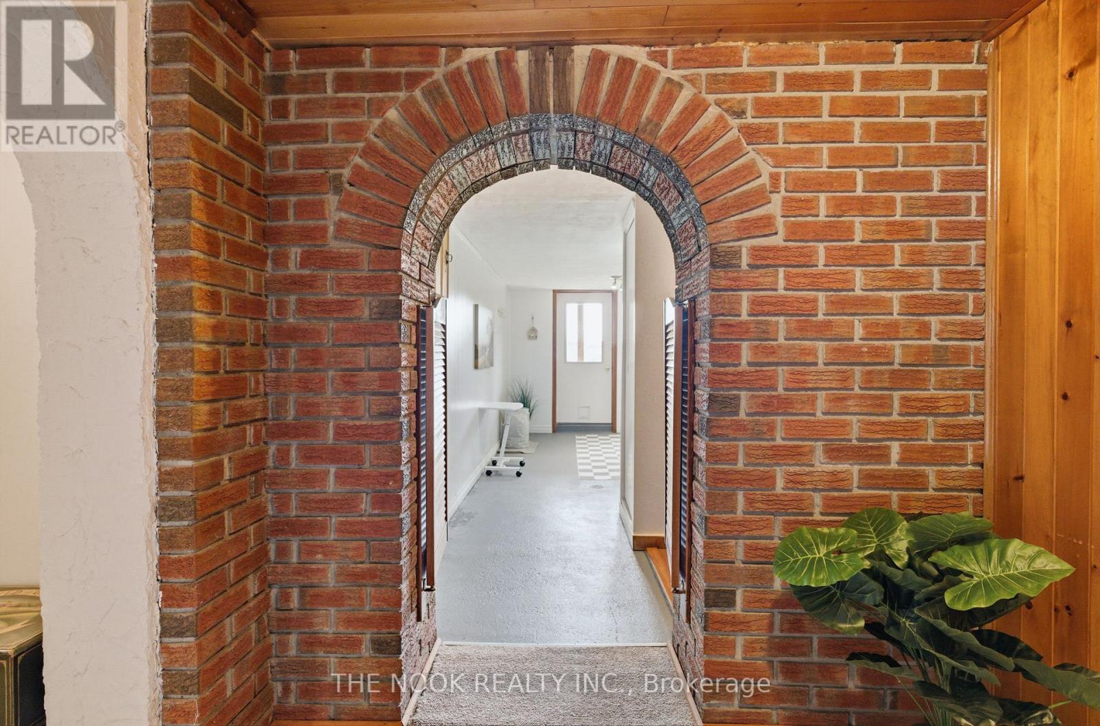 201 SKI HILL ROAD - 37