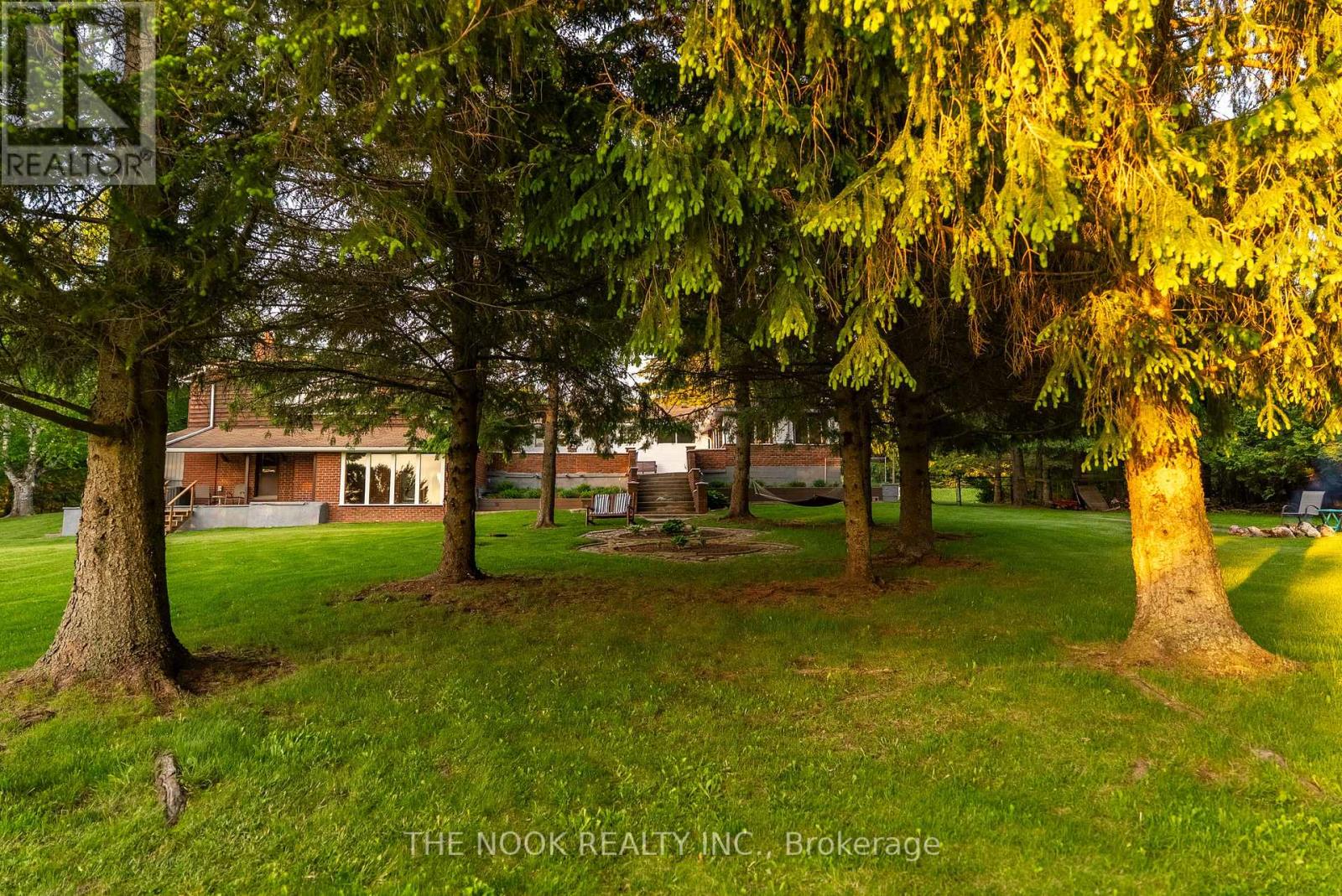 201 SKI HILL ROAD - 44