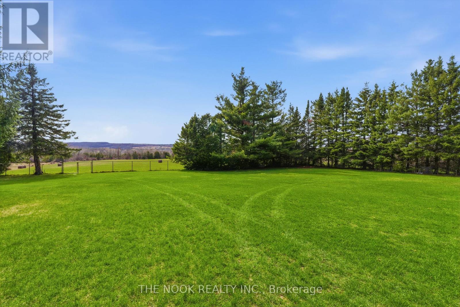 201 SKI HILL ROAD - 45