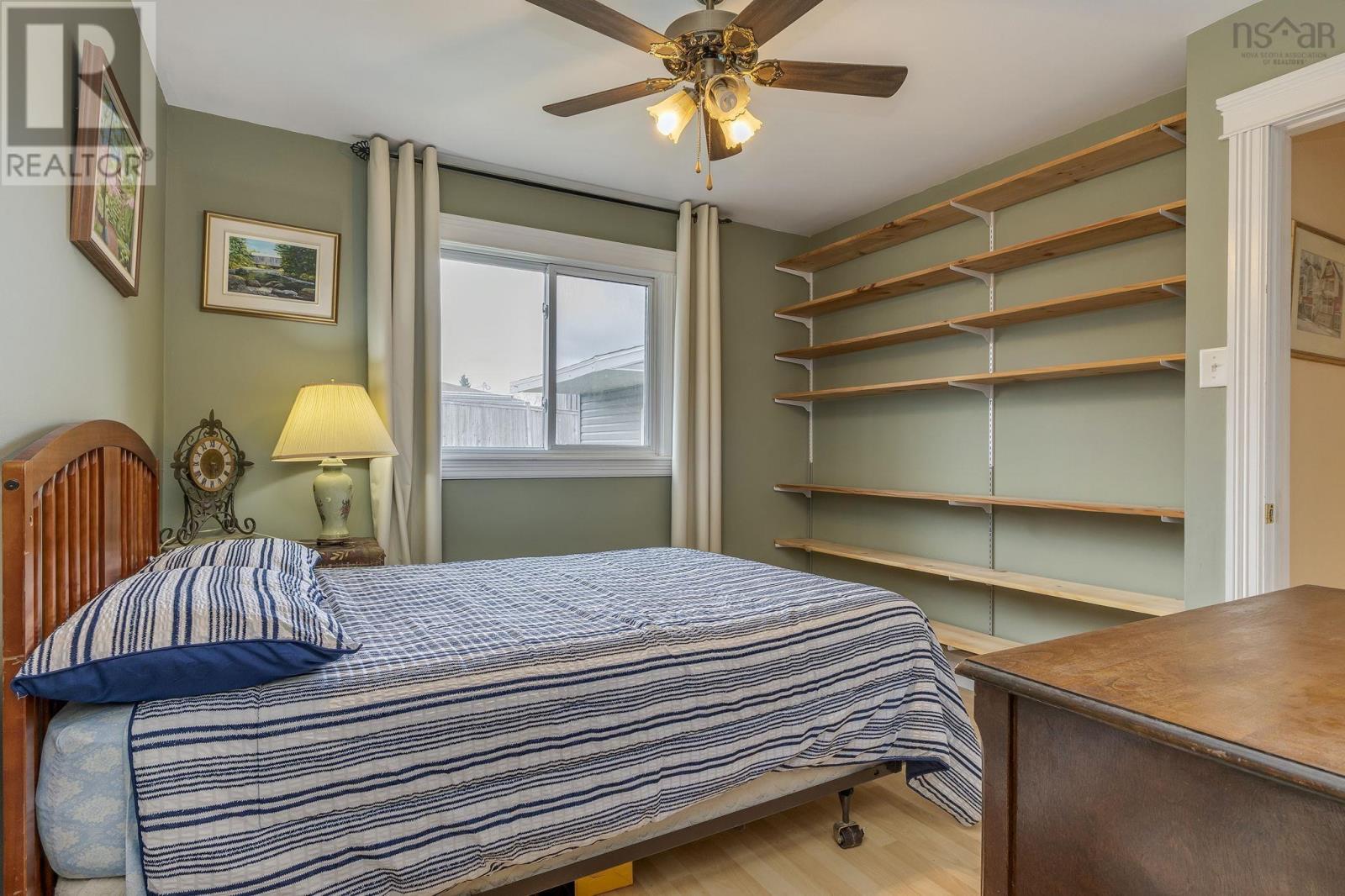 Property 20 of 43 of 404 Poplar Drive