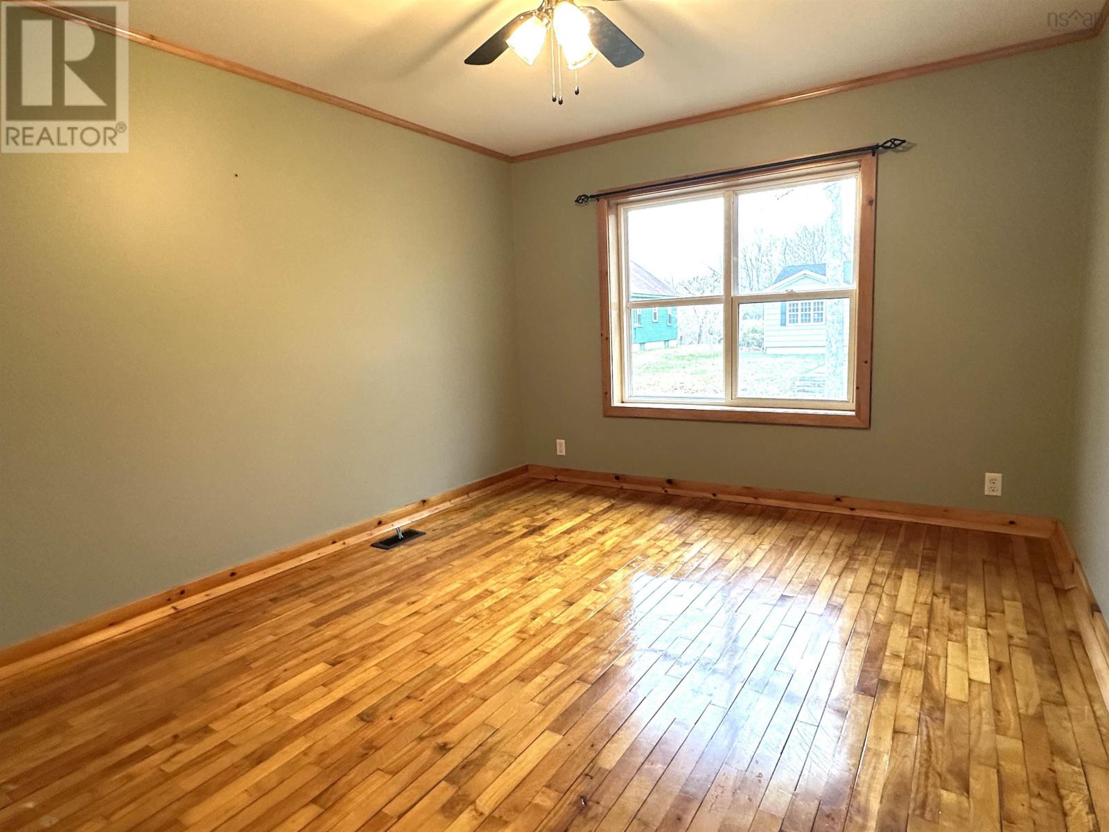 61 HILLSIDE Road — photo 10