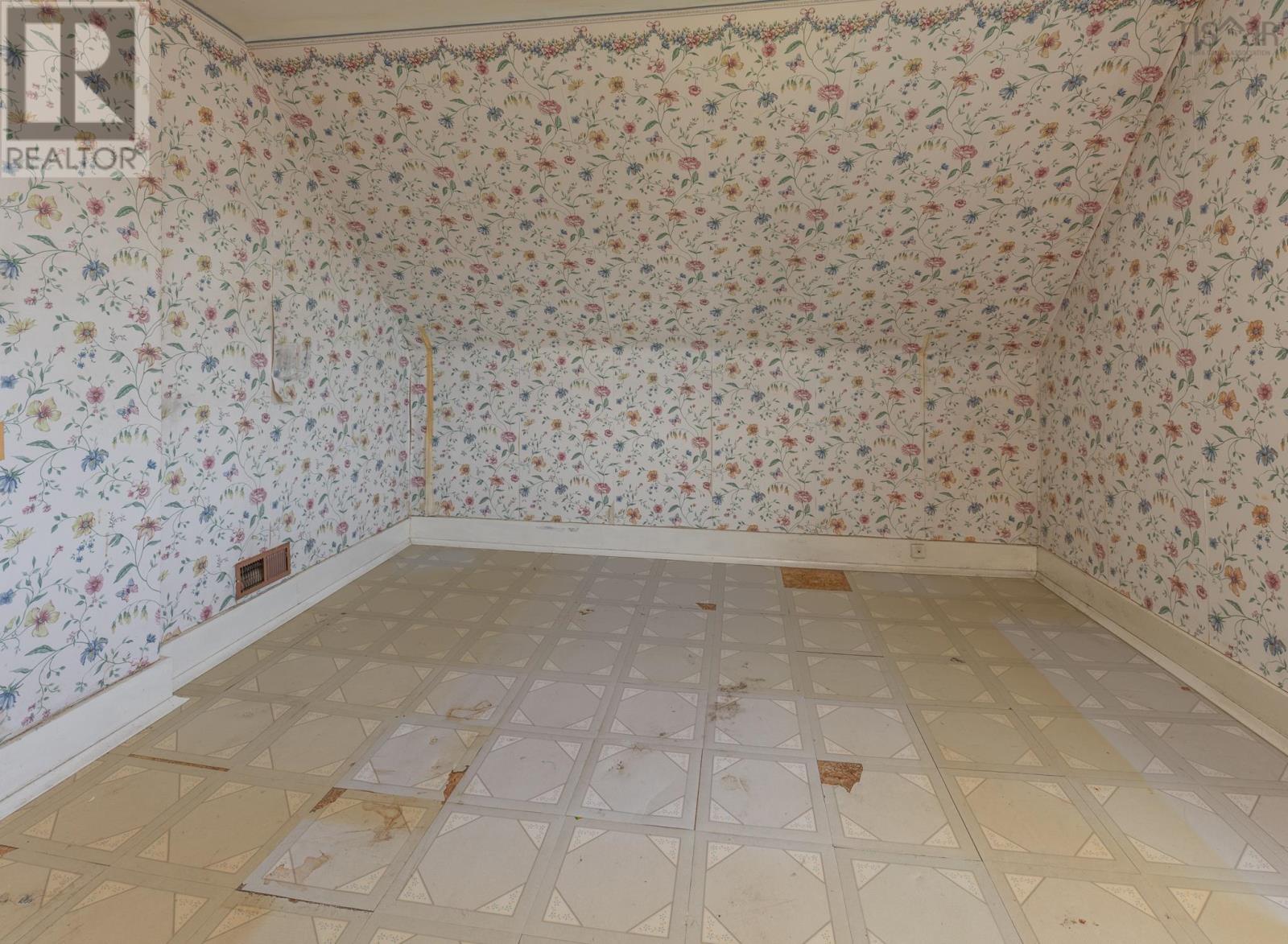 Property 34 of 34 of 485 Highway 304