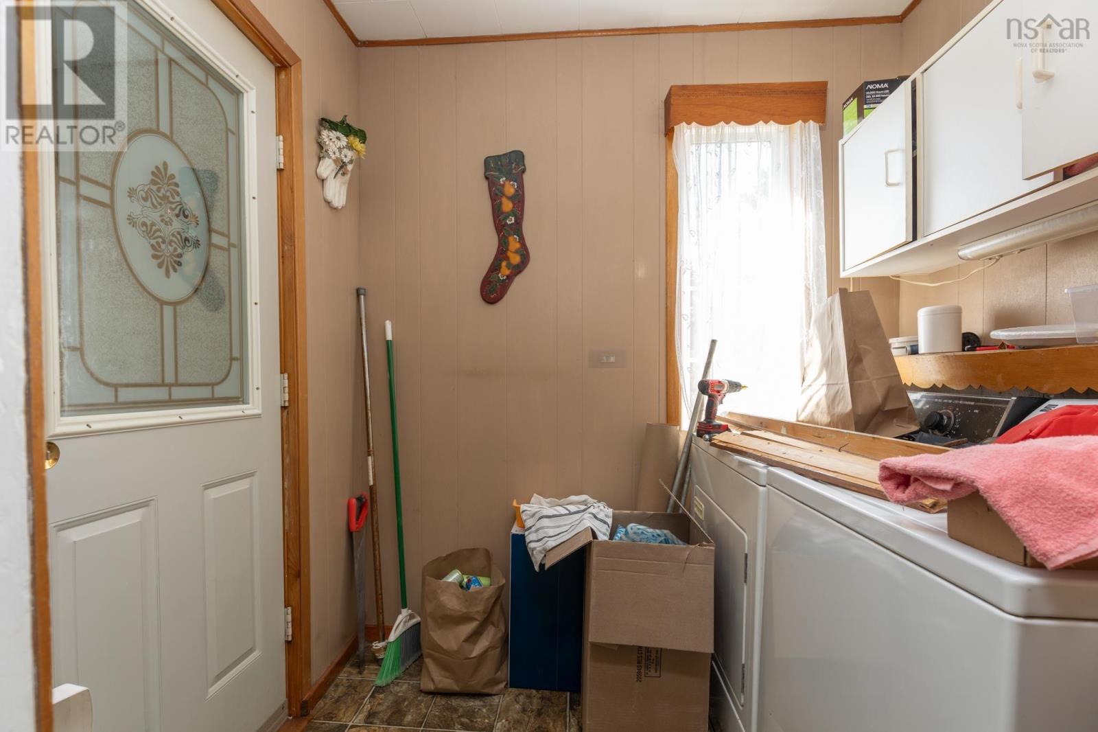 Property 26 of 34 of 485 Highway 304