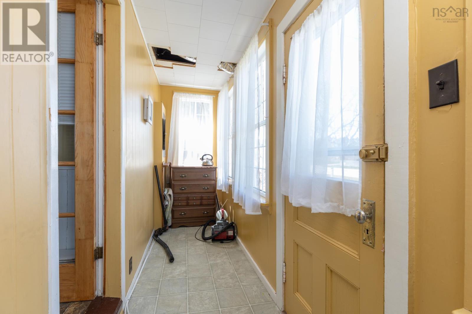 Property 18 of 34 of 485 Highway 304