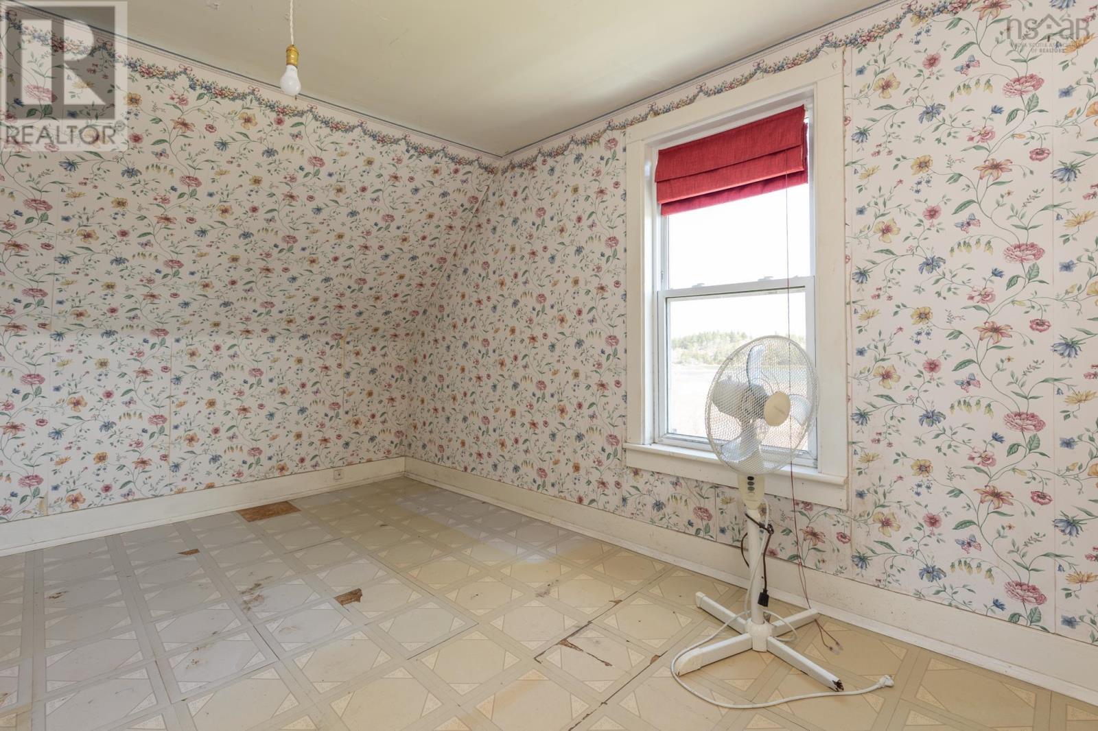 Property 33 of 34 of 485 Highway 304