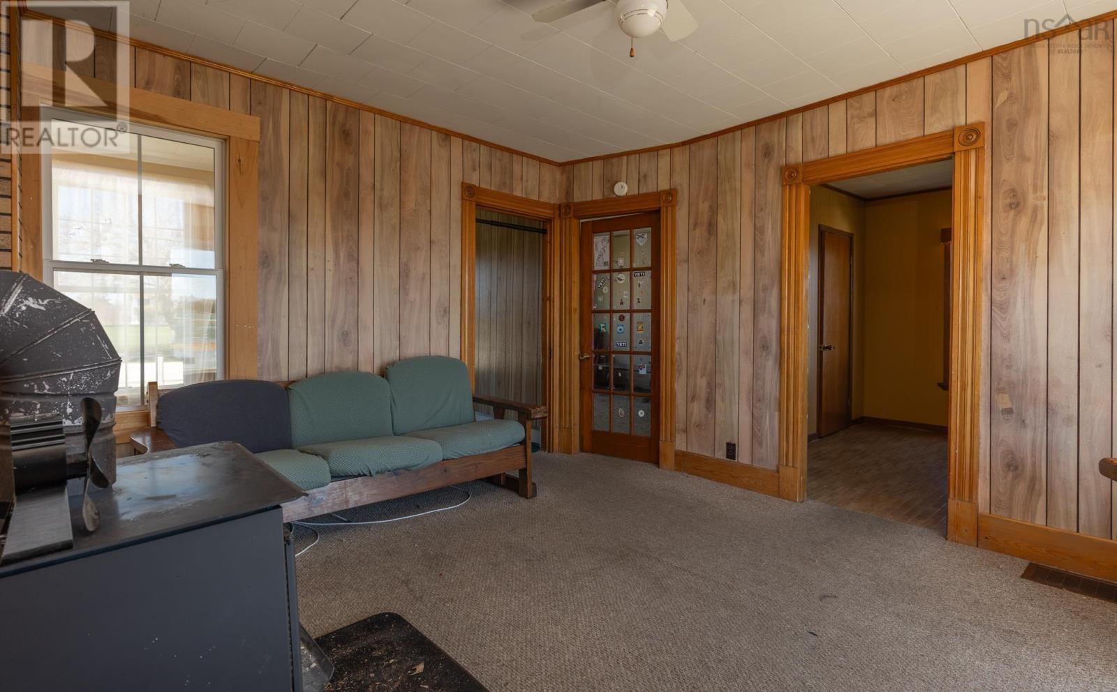 Property 25 of 34 of 485 Highway 304