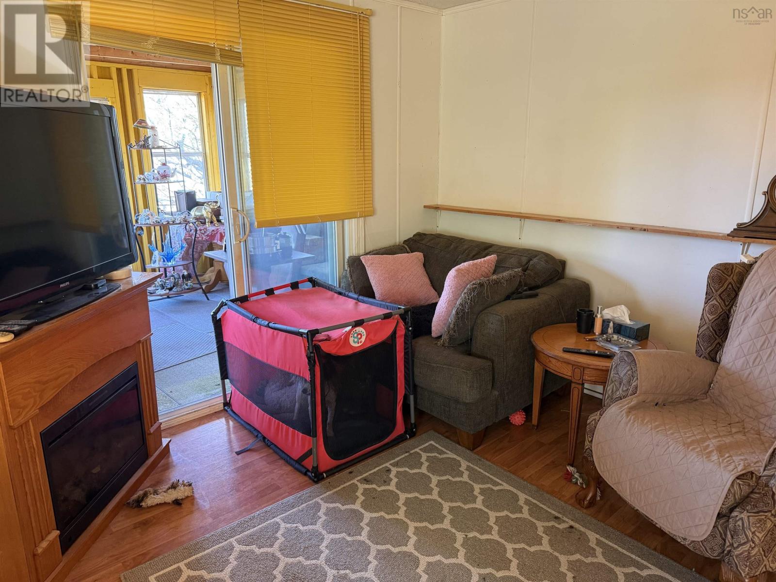 Property 11 of 14 of 11879 16 Highway