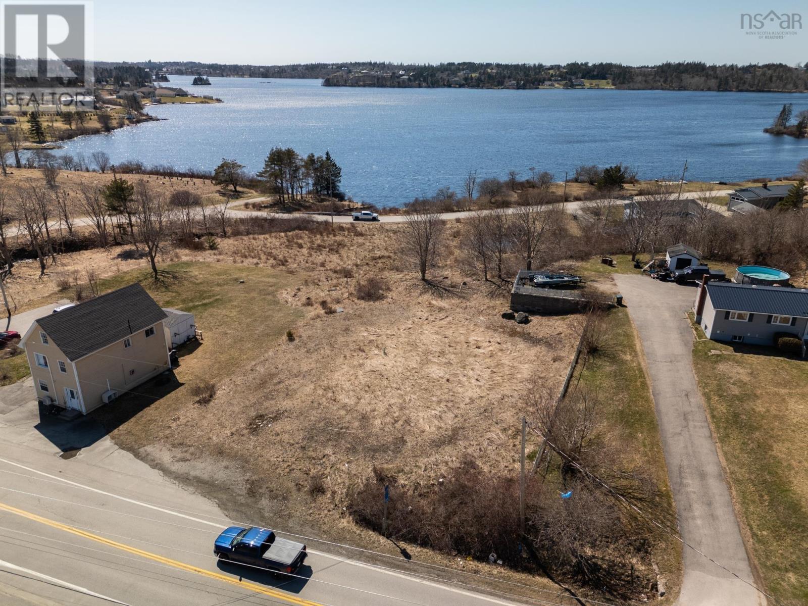 Property 32 of 32 of 805 Highway 1