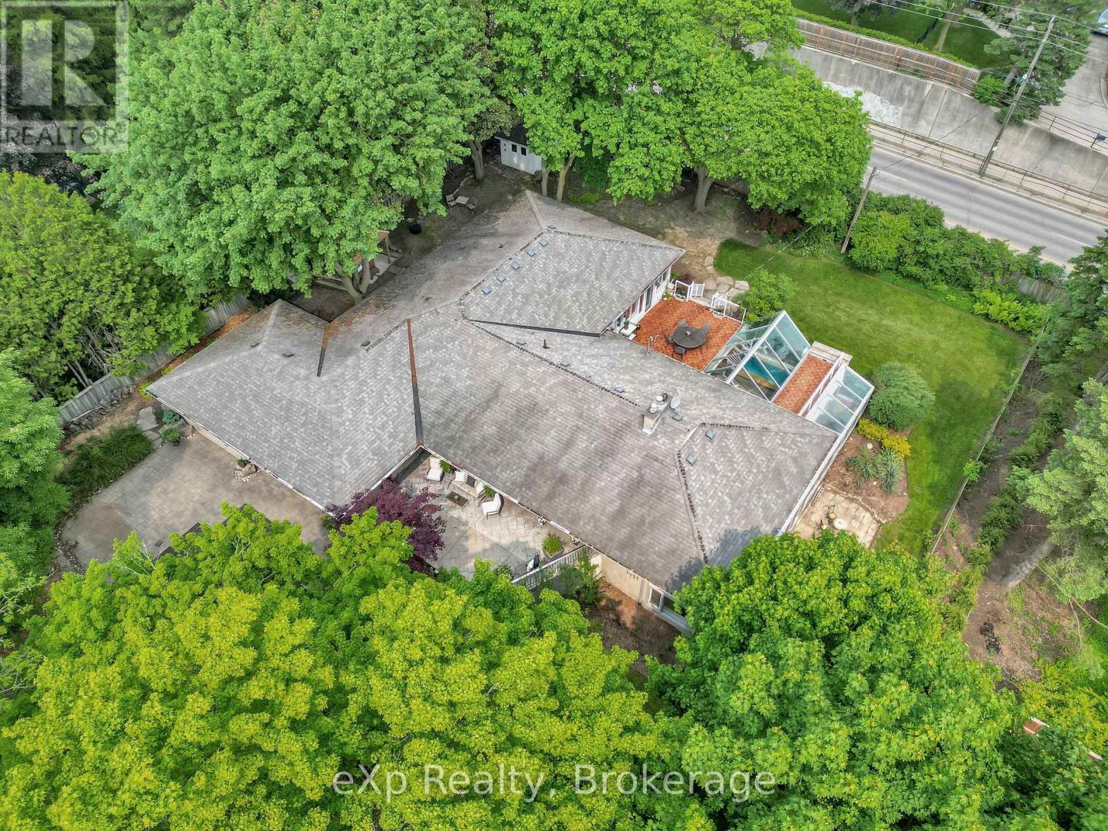 5 ORCHARD CRESCENT — photo 9