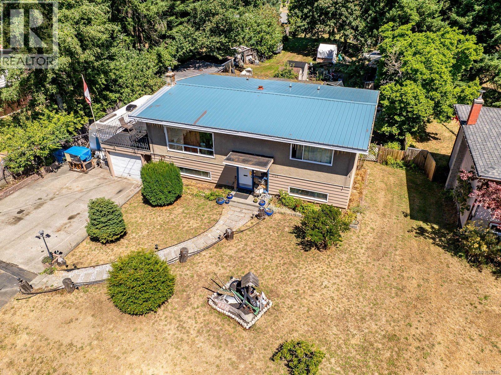 4732 Oakridge Dr - 36