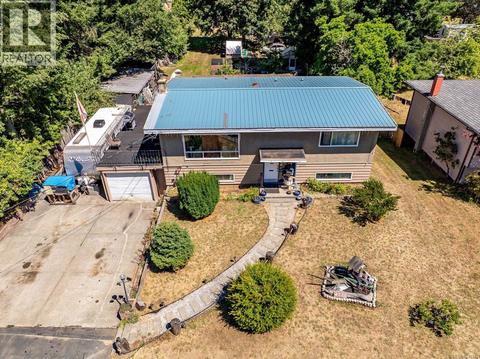 4732 Oakridge Dr - 5