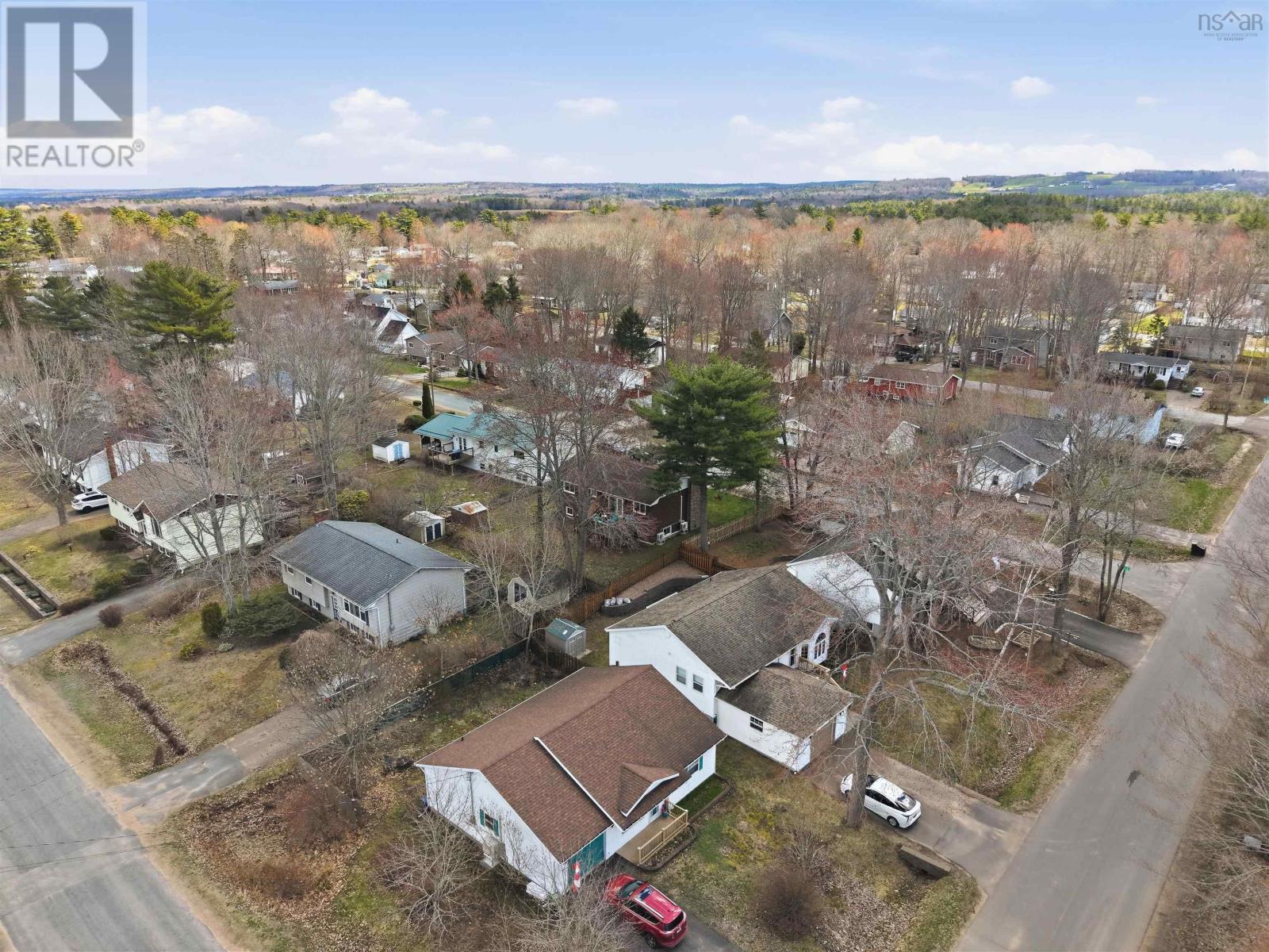 Property 34 of 36 of 827 Otter Drive