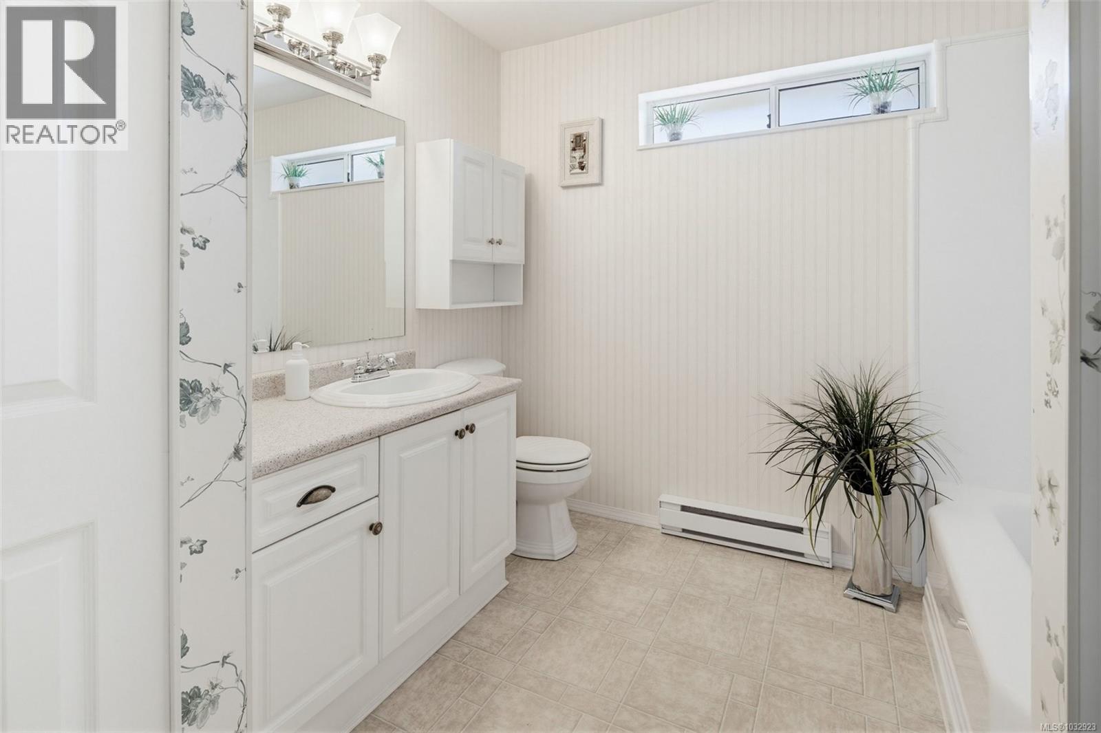 #22 2147 Sooke Rd - 23