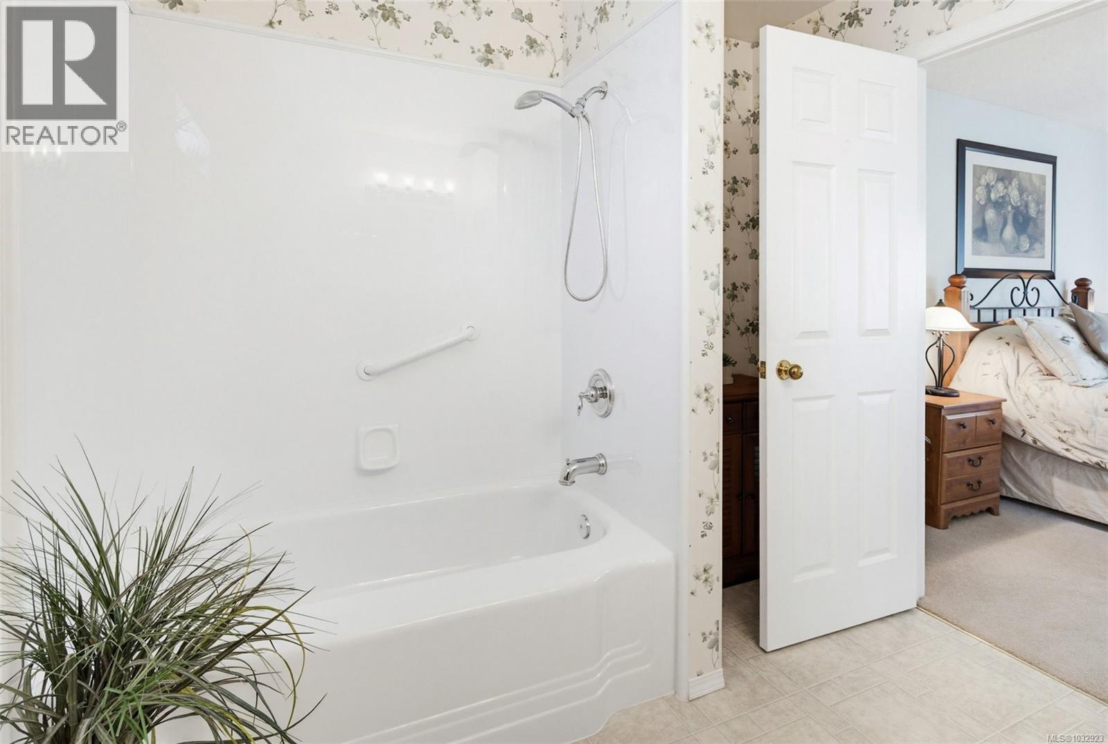 #22 2147 Sooke Rd - 24