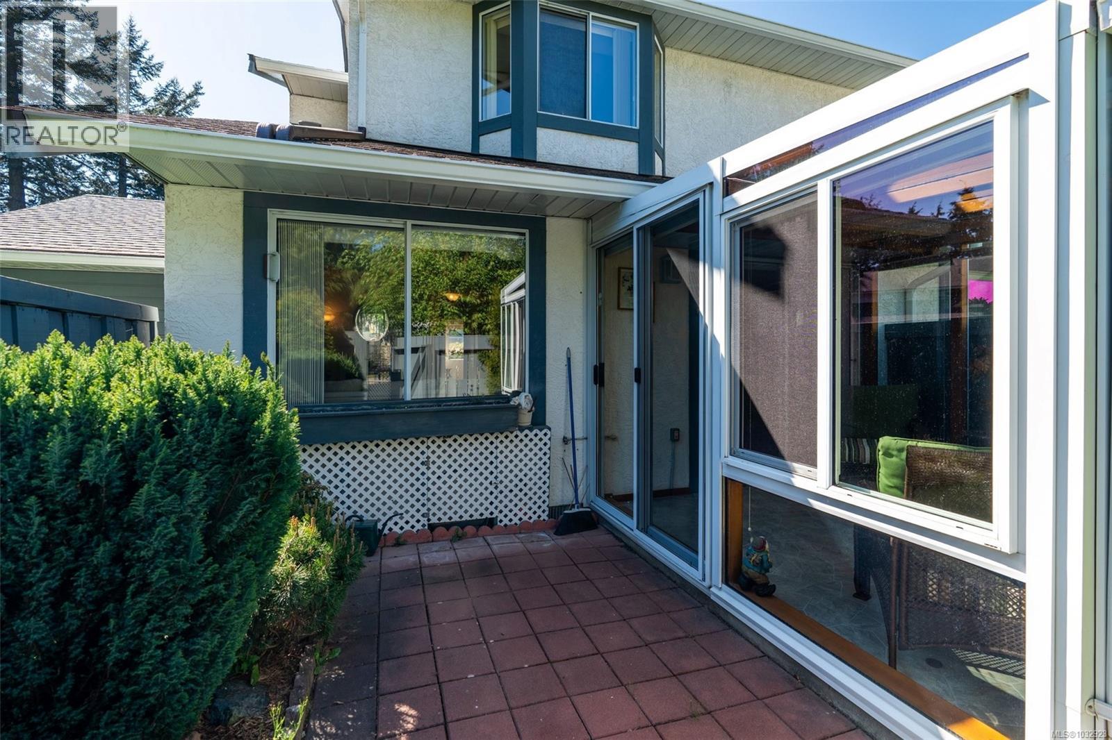 #22 2147 Sooke Rd - 27