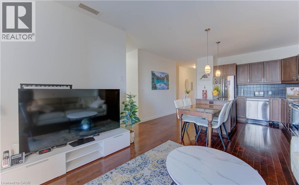 223 ERB Street W Unit# 405, Waterloo, Ontario, N2L0B3 — Photo 14