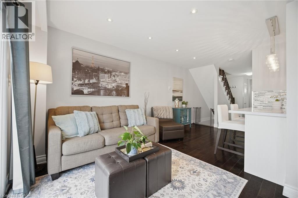 400 MISSISSAUGA VALLEY Boulevard Unit# 145, Mississauga, Ontario, L5A3N6 — Photo 4