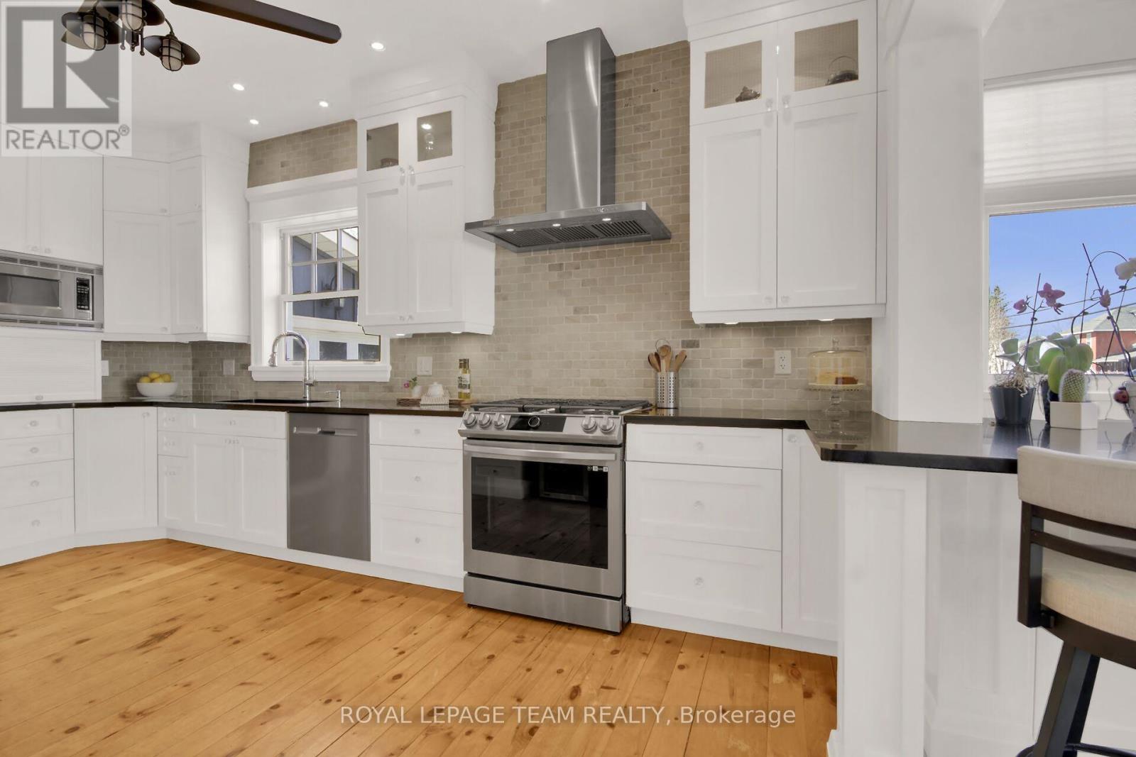 154 LAKE AVENUE - 13