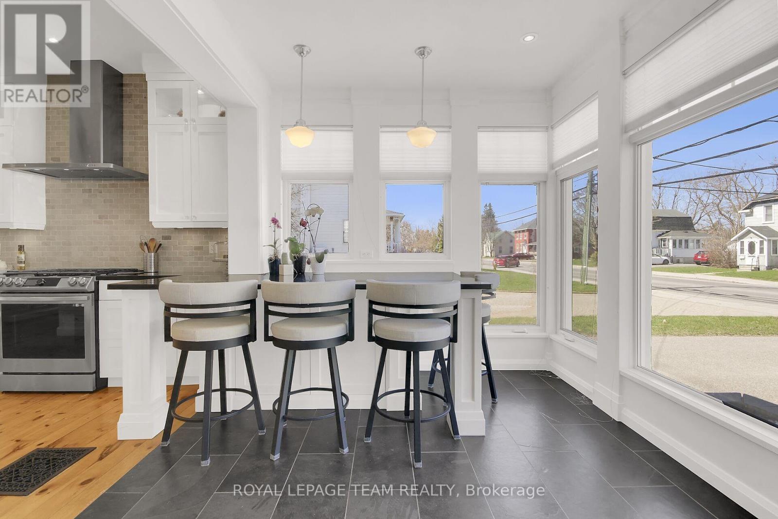 154 LAKE AVENUE - 16