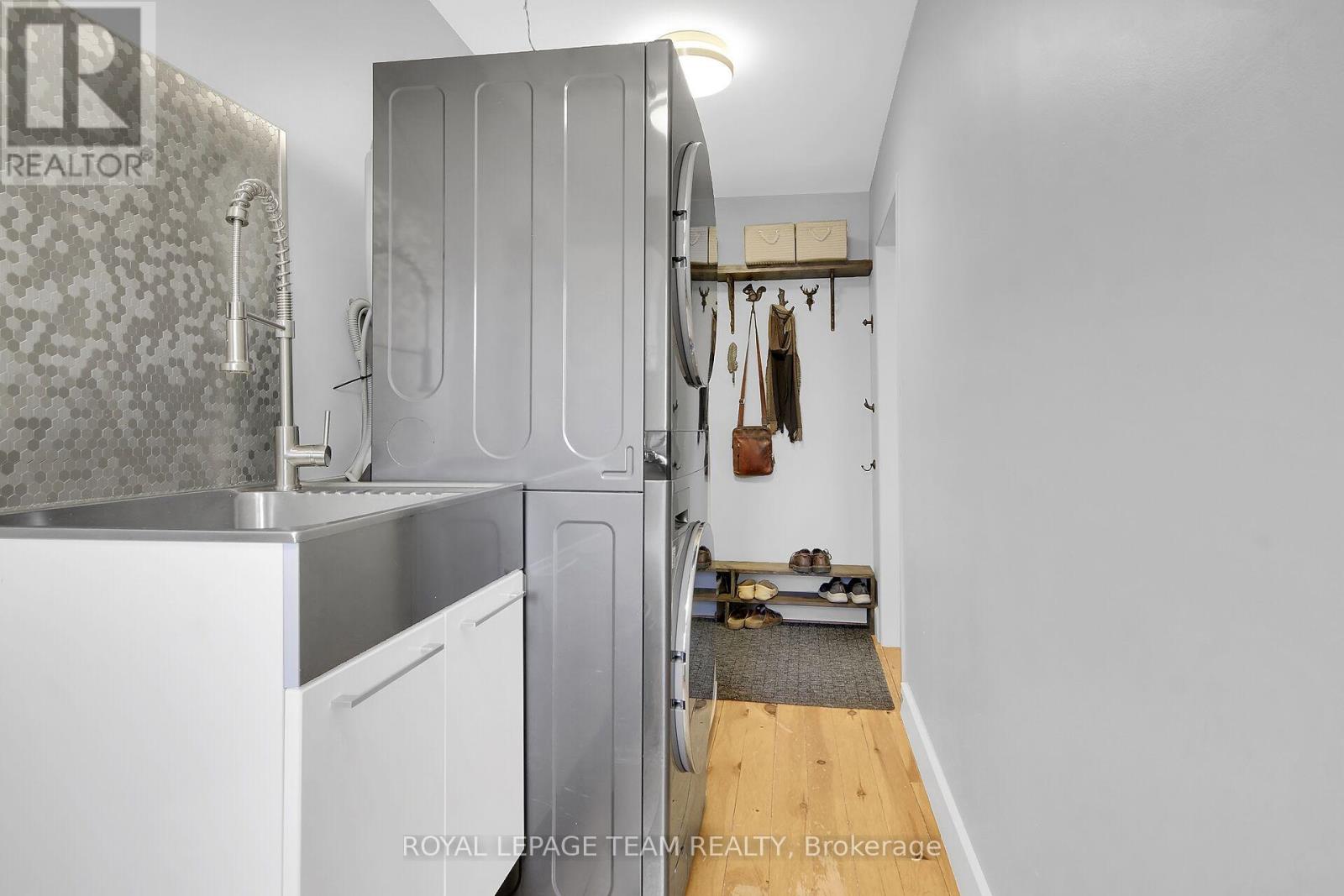 154 LAKE AVENUE - 24