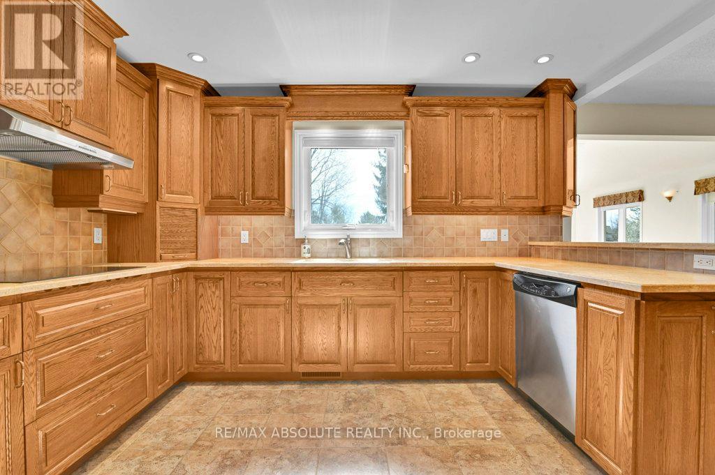 535 GASCON STREET - 10