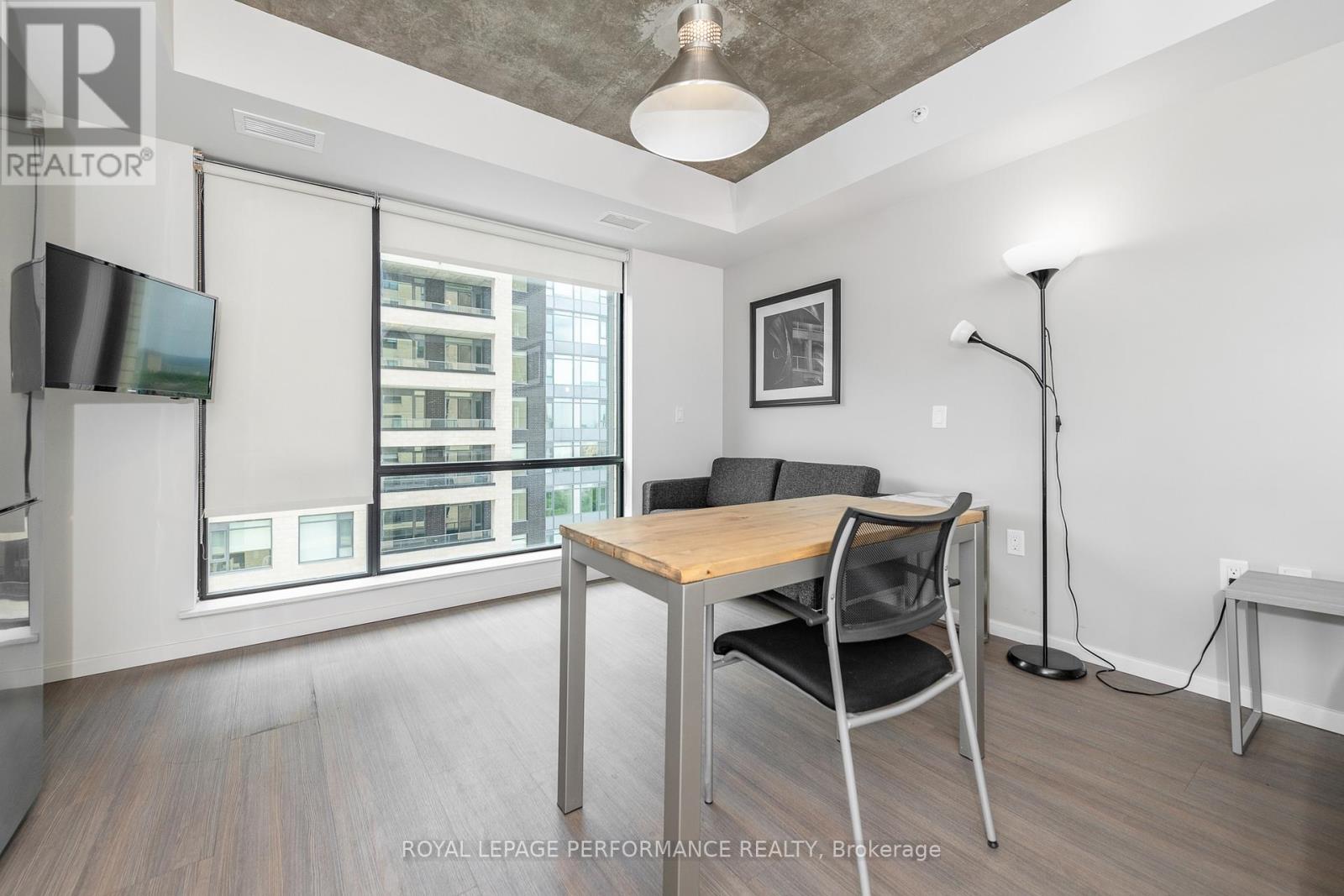 *Photo prior to most recent tenant occupancy