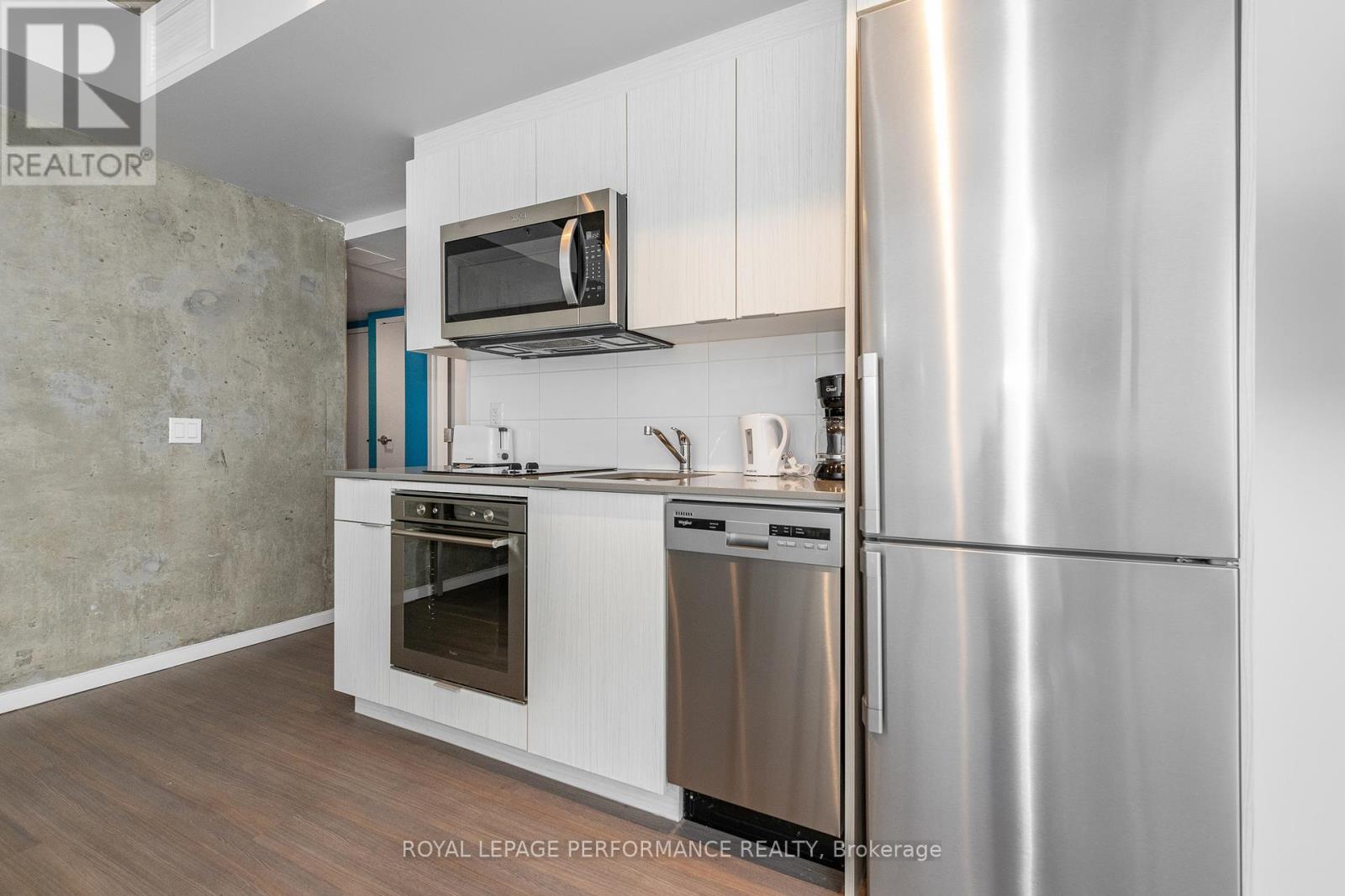 *Photo prior to most recent tenant occupancy