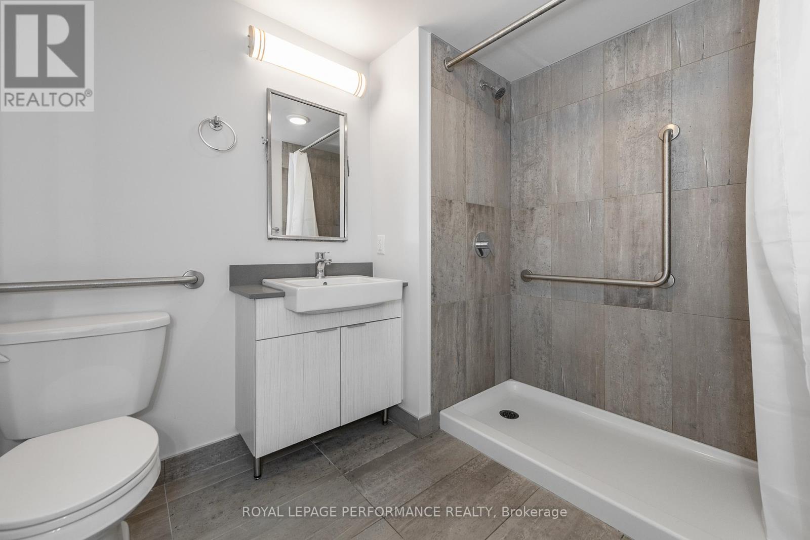 *Photo prior to most recent tenant occupancy