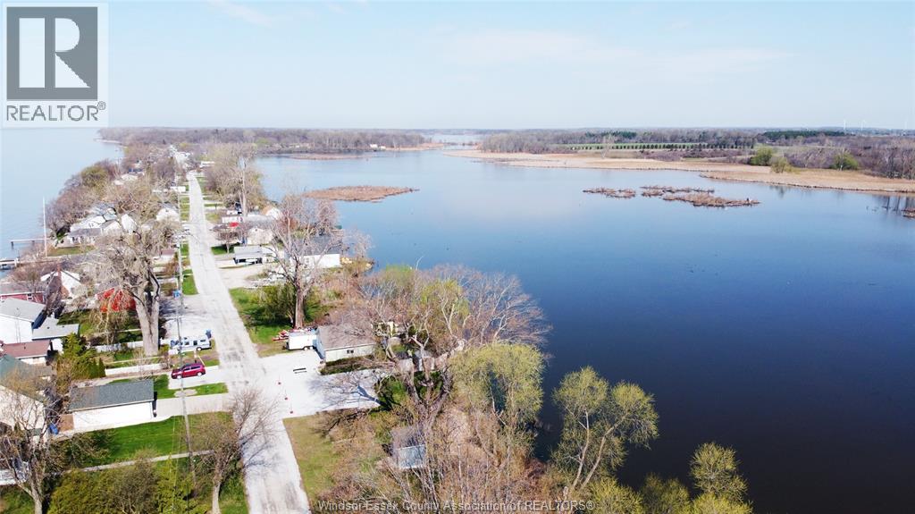 479 Lakeside DRIVE - 40