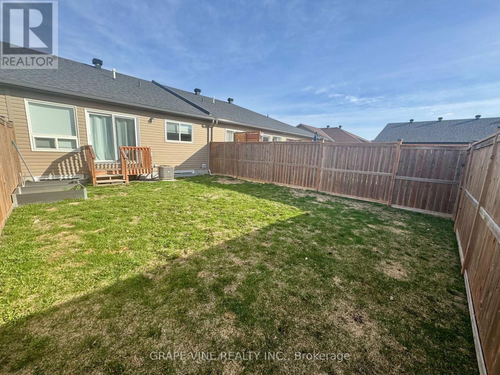 923 LEISHMAN DRIVE — photo 32