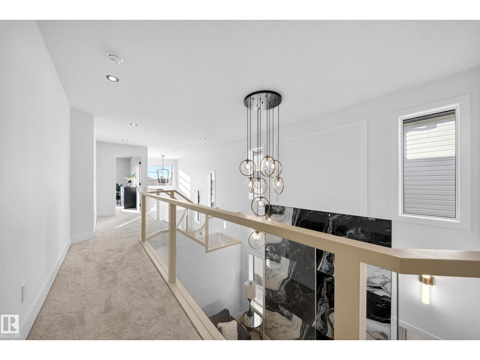 9907 68 ST NW - 34