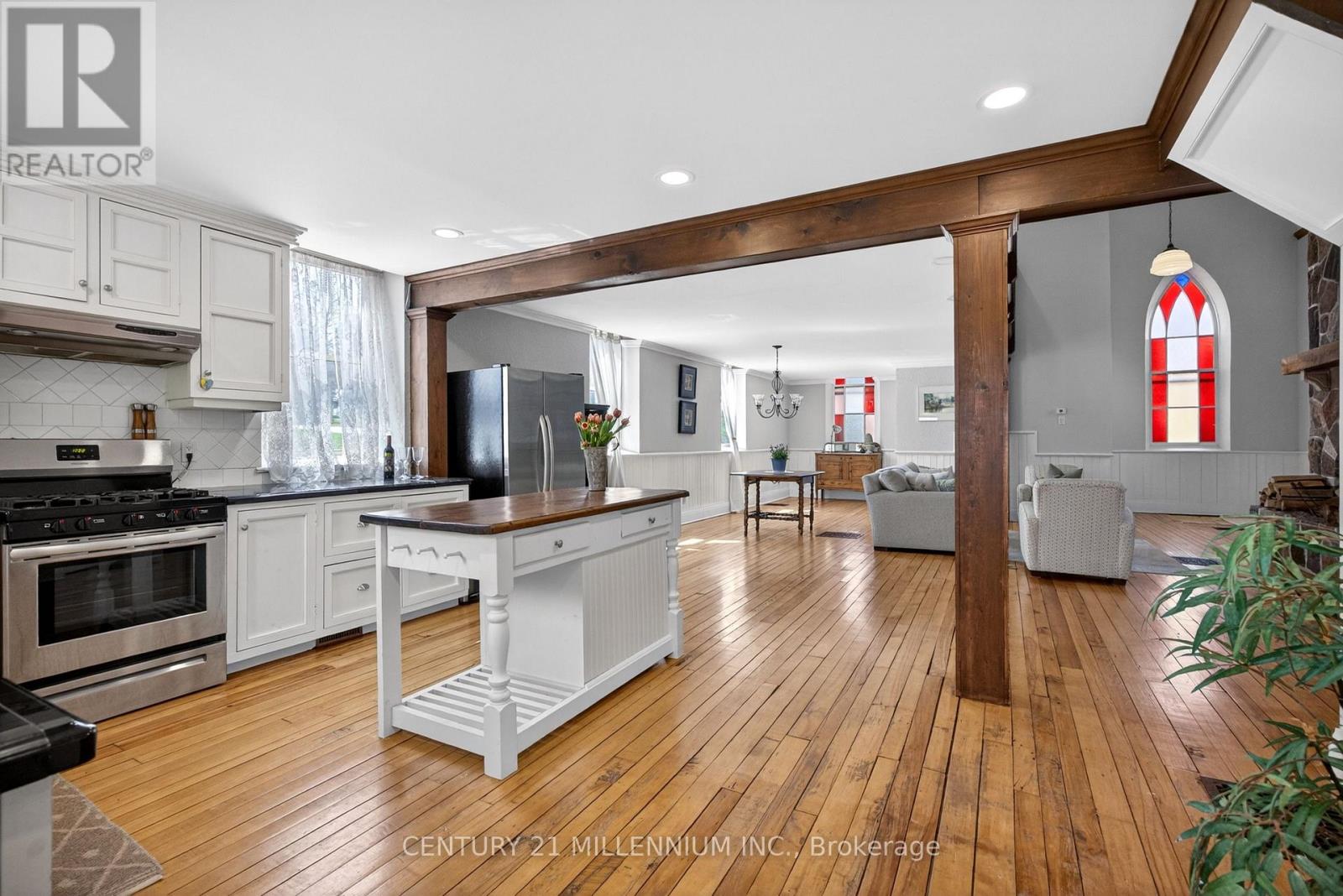 10 MILL STREET - 23