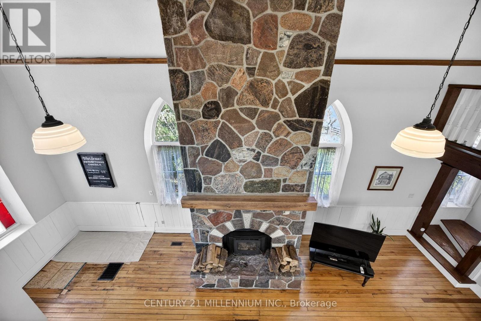 10 MILL STREET - 36