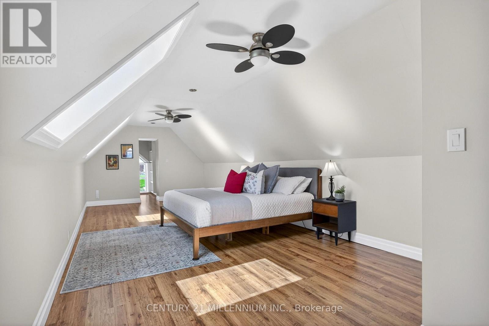 10 MILL STREET - 37