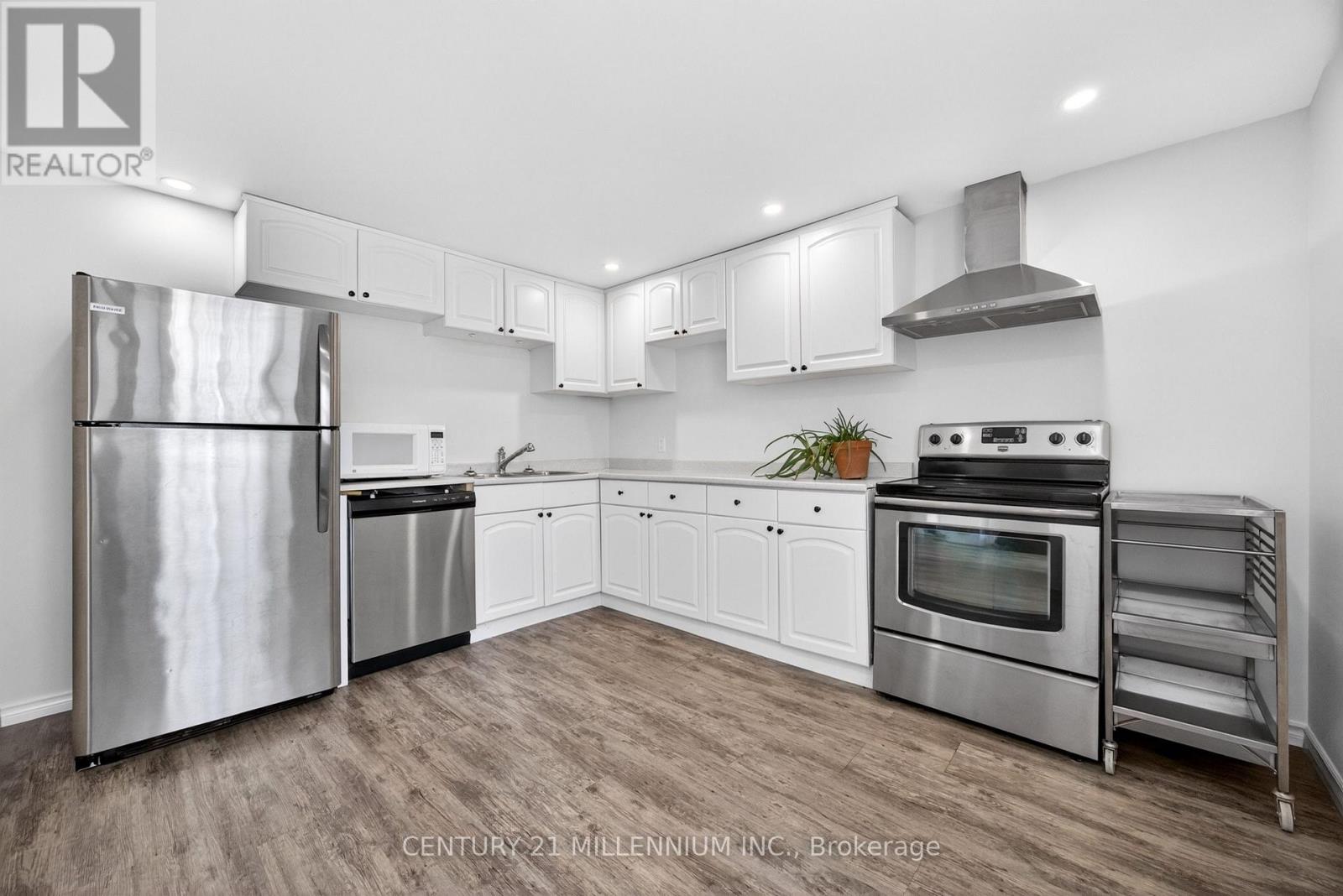 10 MILL STREET - 41