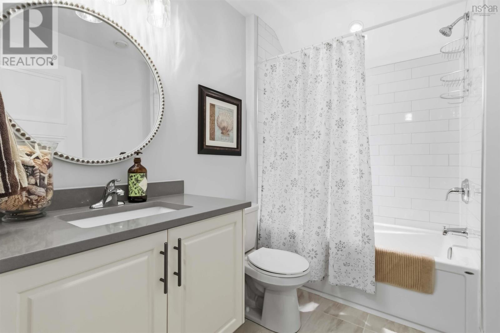 426 Wisteria Lane — photo 26