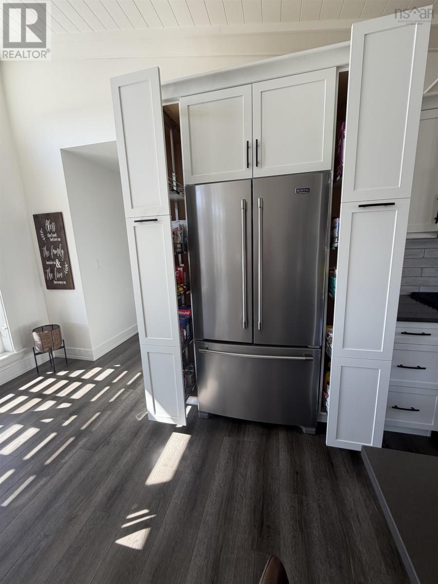 Property 11 of 32 of 17 Birds Eye View Lane  B2G 2L1