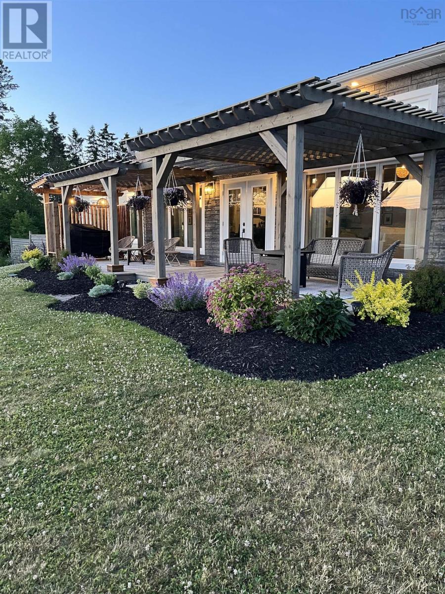 Property photo of 17 Birds Eye View Lane  B2G 2L1