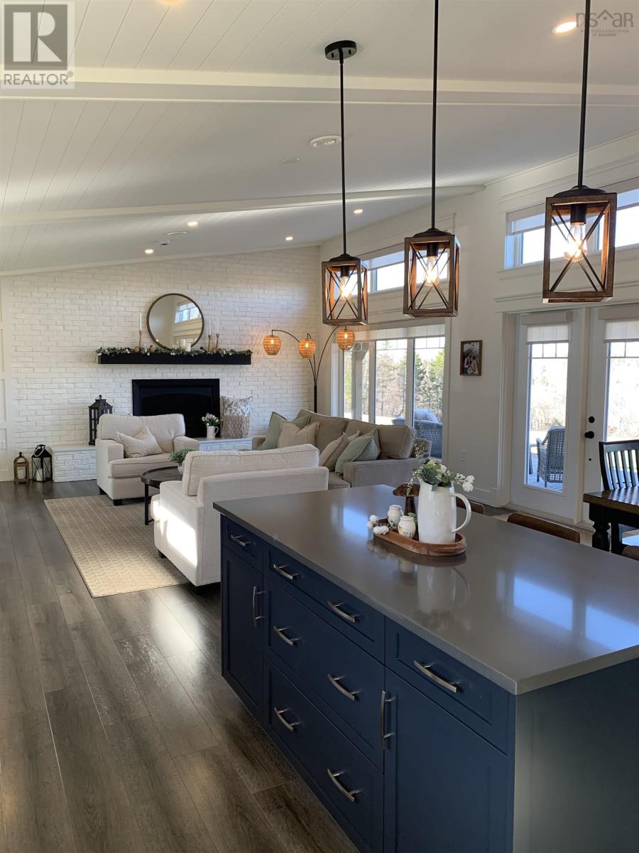 Property 10 of 32 of 17 Birds Eye View Lane  B2G 2L1