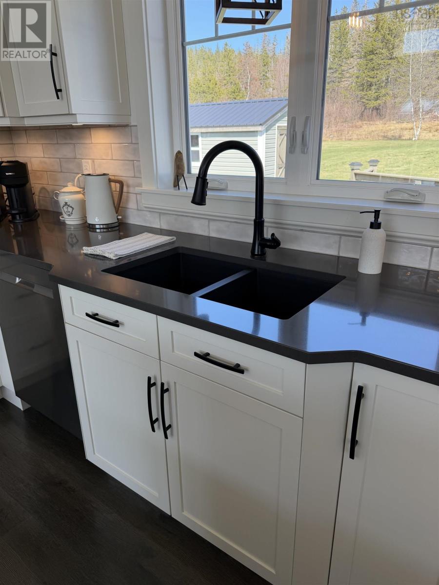 Property 9 of 32 of 17 Birds Eye View Lane  B2G 2L1