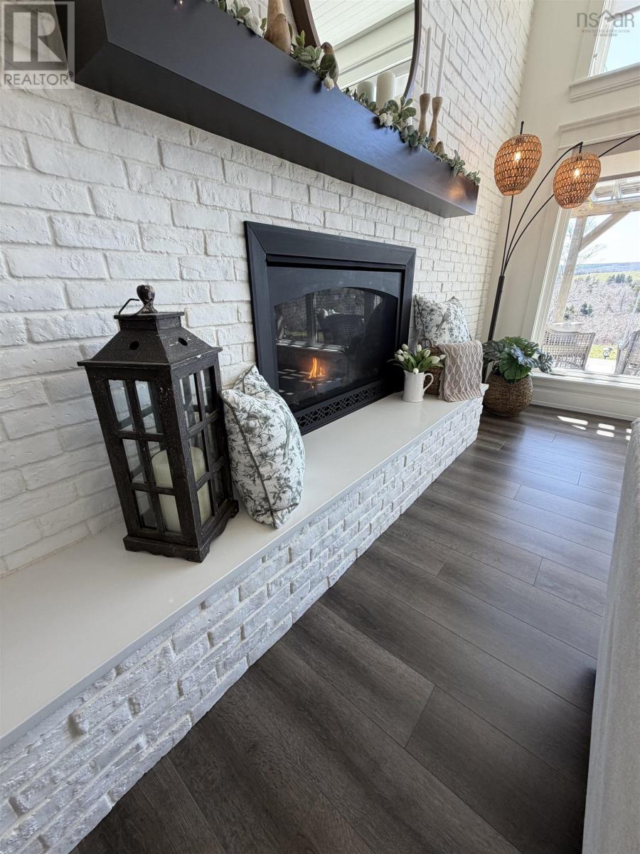 Property 22 of 32 of 17 Birds Eye View Lane  B2G 2L1