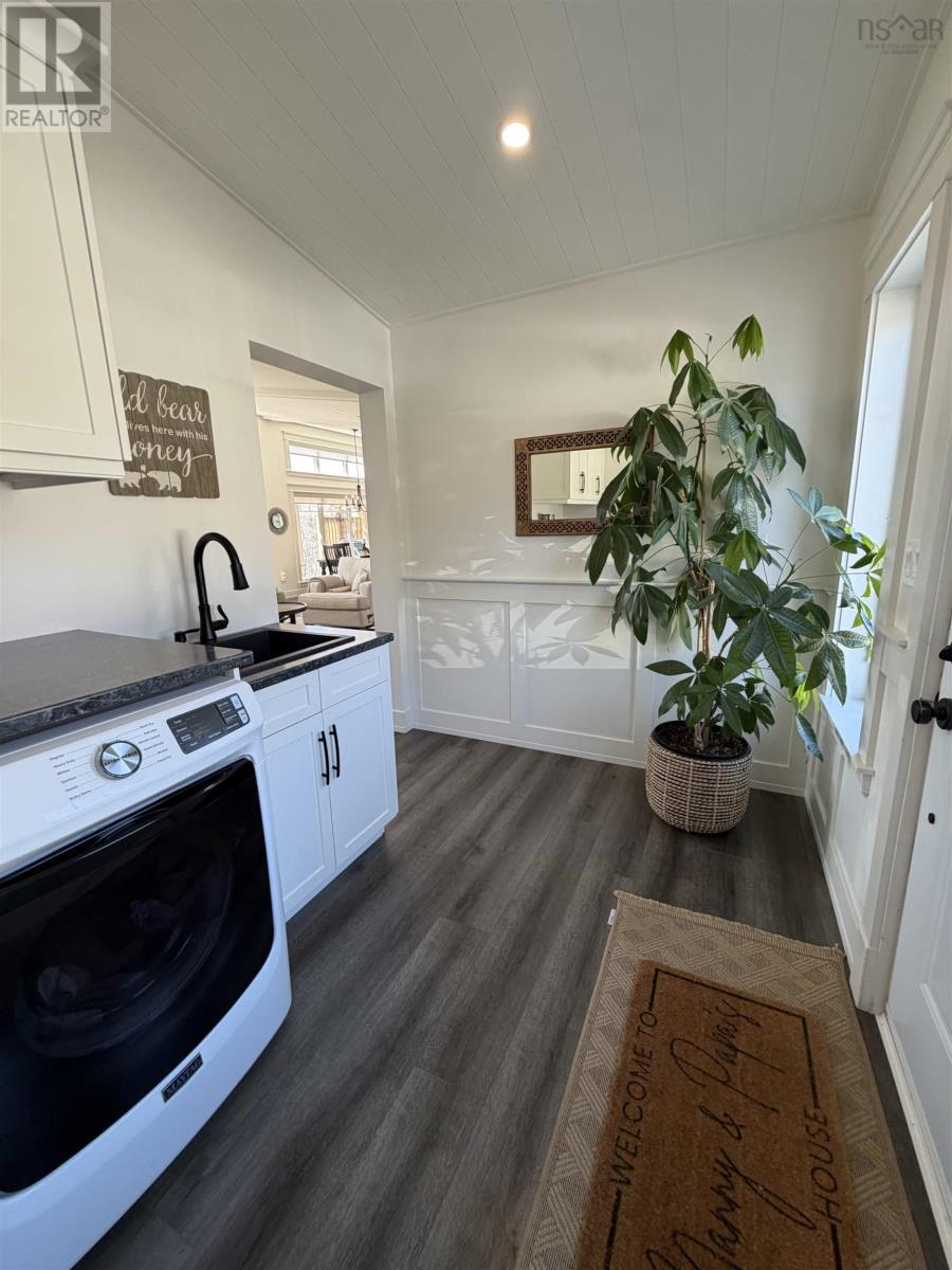 Property 6 of 32 of 17 Birds Eye View Lane  B2G 2L1