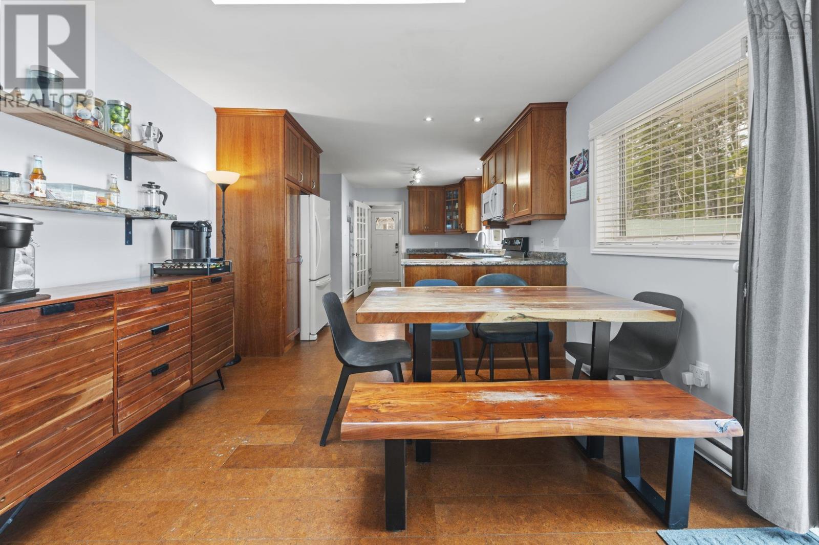 Property 20 of 52 of 163 Lakeland Street