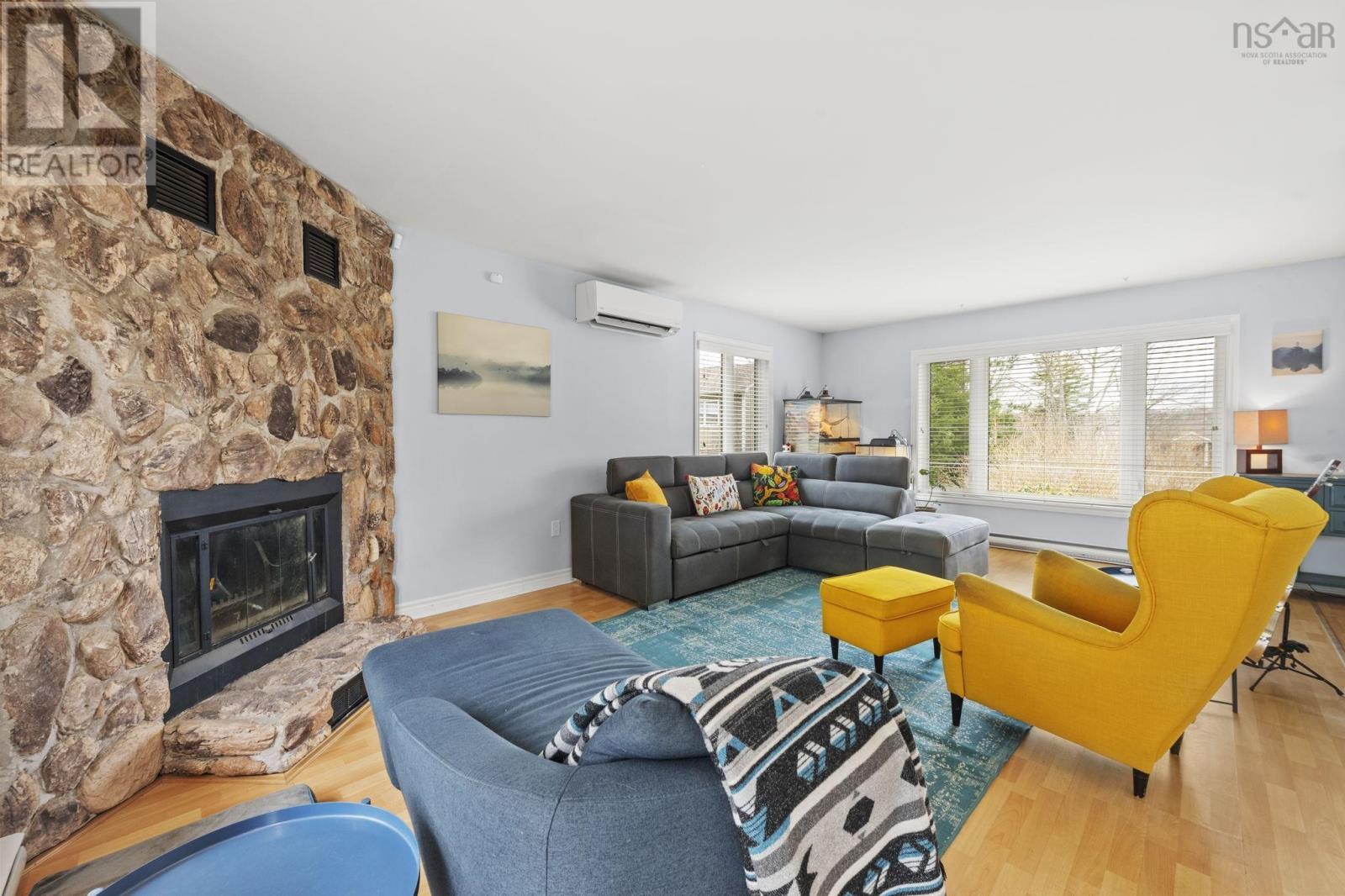 Property 9 of 52 of 163 Lakeland Street