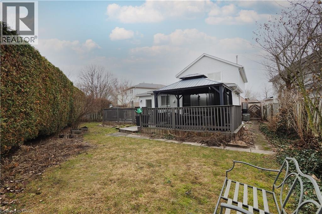 89 LYNNHAVEN Court, Kitchener, Ontario, N2M5L8 — Photo 19