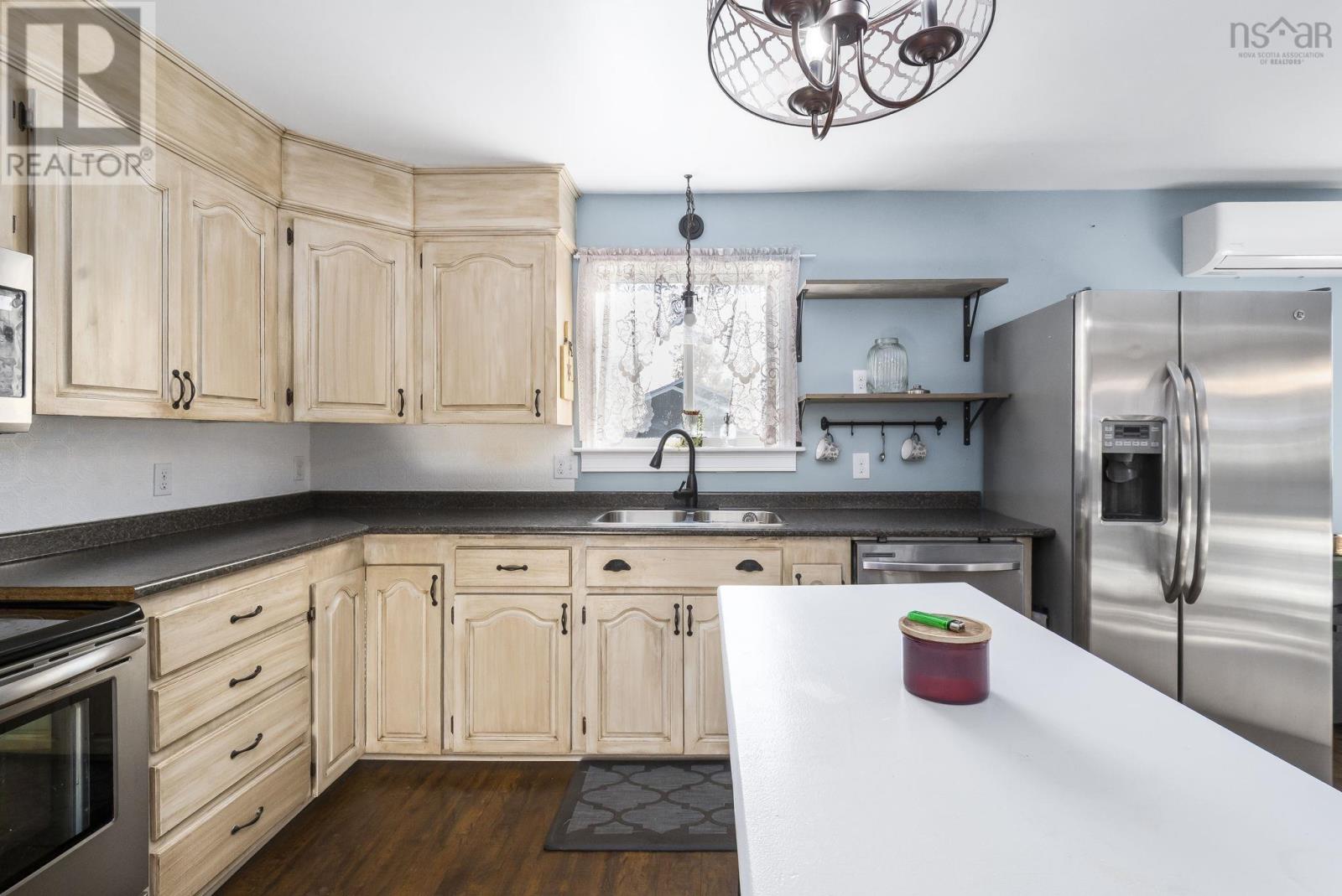 Property 15 of 36 of 25 Maple Avenue