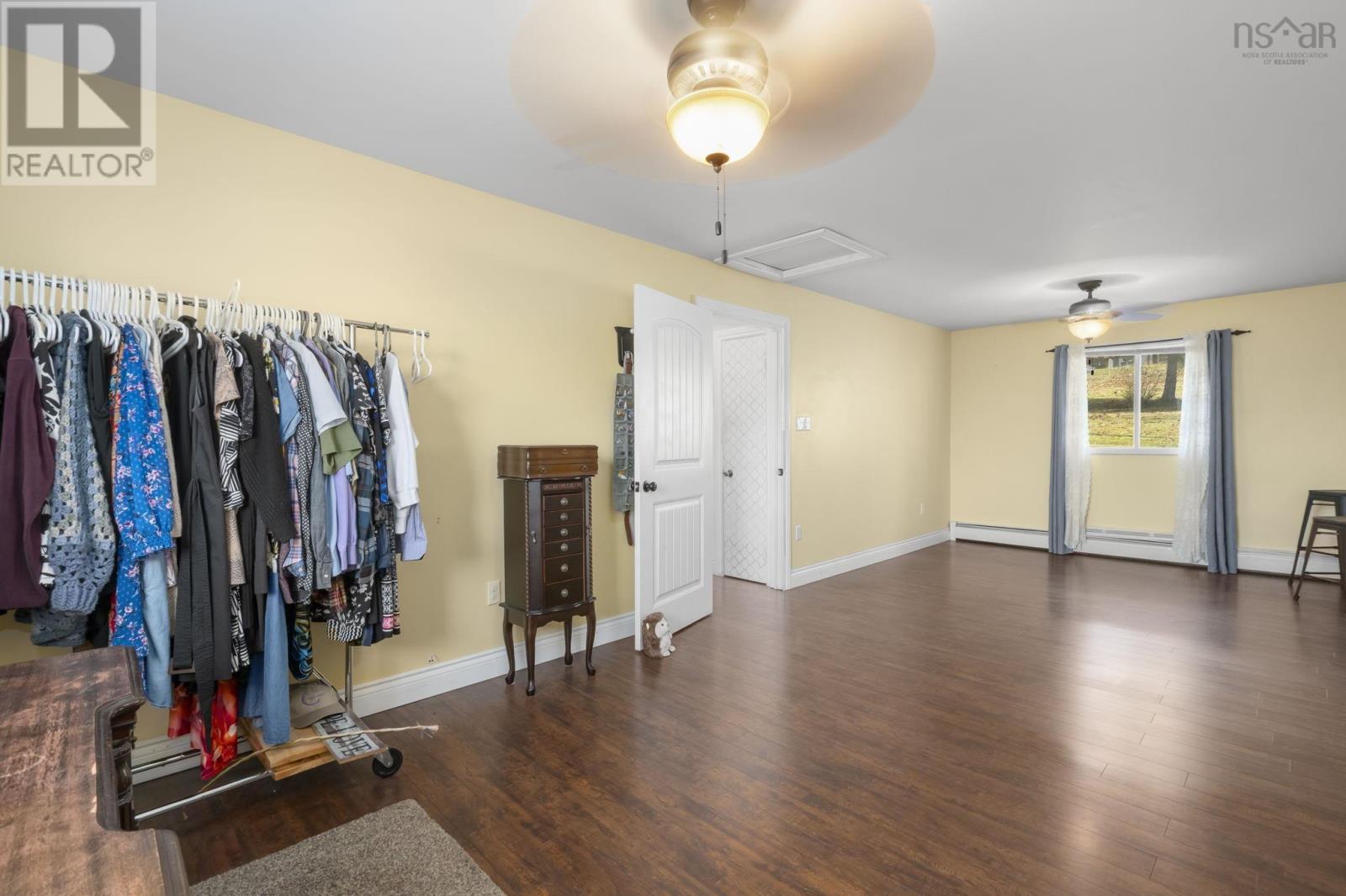 Property 19 of 36 of 25 Maple Avenue